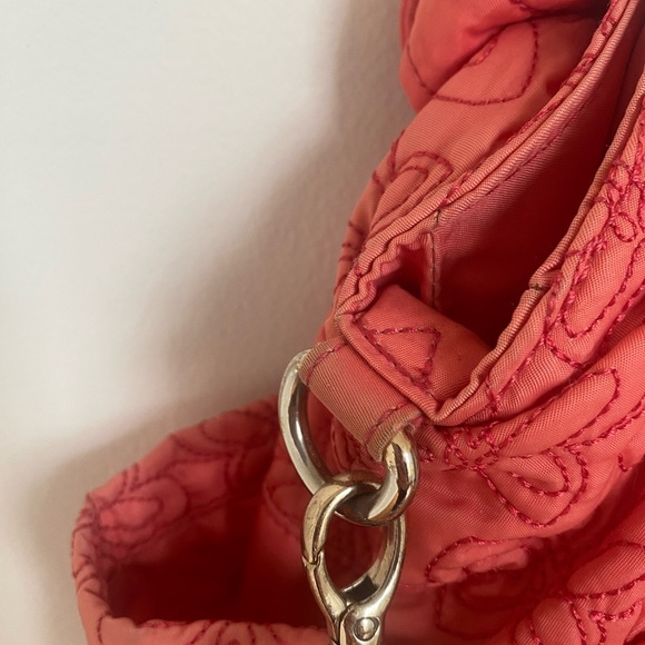 Vintage Pink Anna Sui Quilted Purse with Butterfly Keychain - Picture 5 of 9